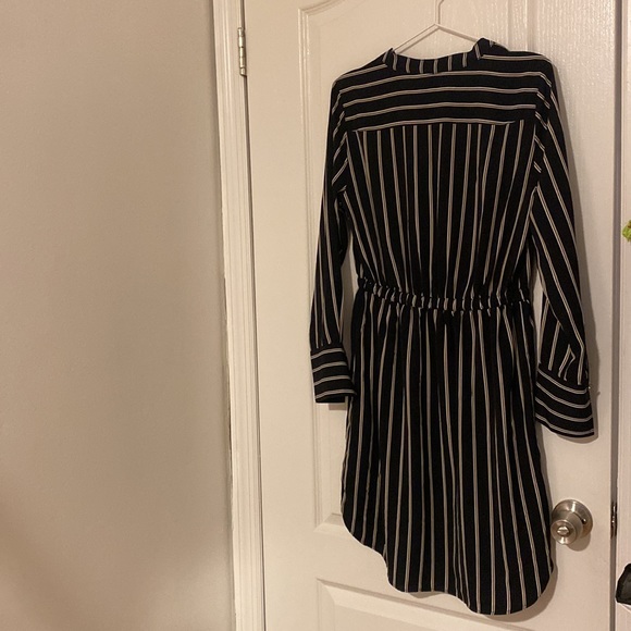 Striped sleeve dress - Picture 2 of 2